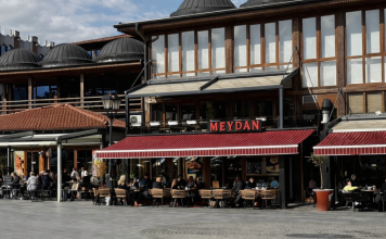 Tuča u restoranu u Novom Pazaru: Učestvovali Zukorlić i Muratović tuca-u-restoranu-u-novom-pazaru:-ucestvovali-zukorlic-i-muratovic