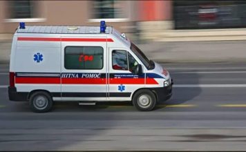 TRAGEDIJA: Dječak (12) preminuo nakon što je slučajno popio otrov iz boce u voćnjaku tragedija:-djecak-(12)-preminuo-nakon-sto-je-slucajno-popio-otrov-iz-boce-u-vocnjaku