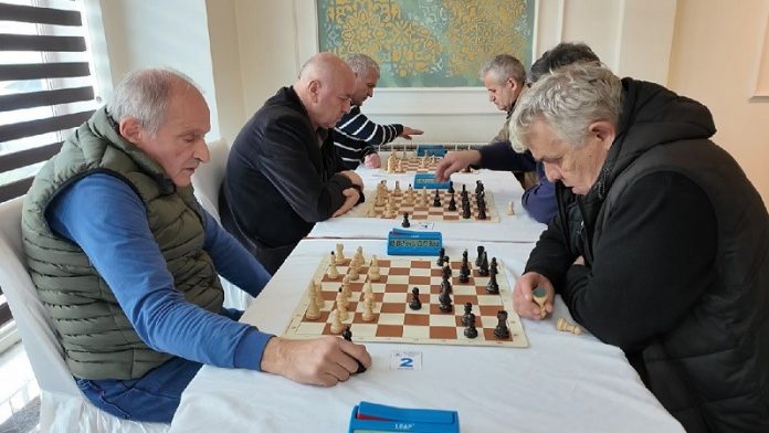 muratovic-i-mihalj-pobednici-bajramskog-sahovskog-festivala