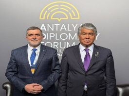 Fuad Baćićanin i Sultan Raev na Antalya Diplomacy Forumu