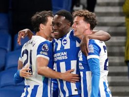 Igrači Brajtona slave gol protiv Čelsija u Premijer ligi