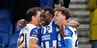 Brajton razbio Čelsi: 3:0 i skok na šesto mesto Igrači Brajtona slave gol protiv Čelsija u Premijer ligi