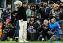 Direktor Koma: Fabregas je stub kluba Sesk Fabregas, trener Koma, u razgovoru sa čelnicima kluba