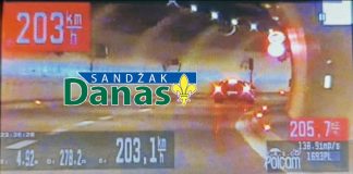 DIVLJA VOŽNJA NA AUTO-PUTU: Mladić iz Plava jurio 203 km/h, uhapšen Policija zaustavlja vozilo nakon ekstremnog prekoračenja brzine na auto-putu