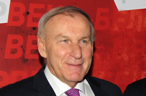 Dragan Džajić na sednici skupštine Fudbalskog saveza Srbije