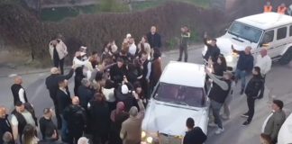 Fehim Selek se trijumfalno vratio u Novi Pazar uz masovnu podršku Fehim Selek na dočeku u Novom Pazaru uz masovnu podršku građana