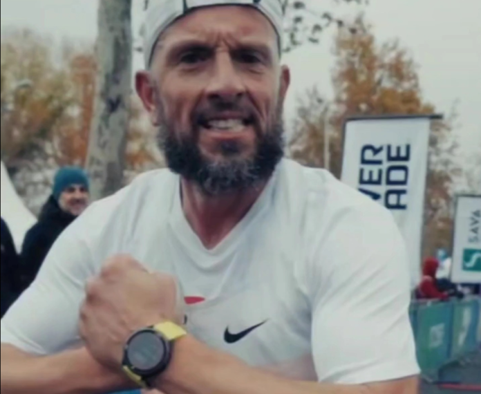 Enes Feković na Sarajevskom polumaratonu nakon cilja