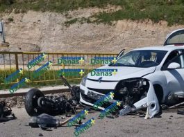 Policija i uviđaj nakon sudara motocikla i automobila kod Kruševačkog mosta u Lukarama