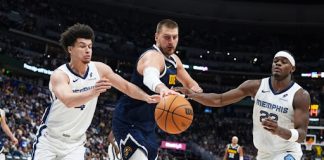 Jokićev novi tripl-dabl i deseta pobeda Denvera zaredom Nikola Jokić tokom utakmice Denvera protiv Memfisa