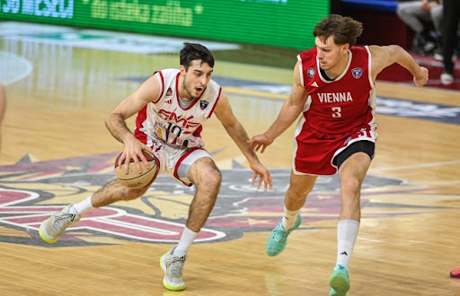 Košarkaši FMP-a u meču protiv Beča u Železniku