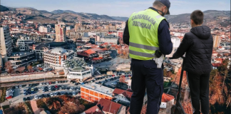 Novi Pazar: Policija pojačala kontrole trotineta, otkriveni ozbiljni prekršaji Policijska kontrola električnih trotineta u Novom Pazaru