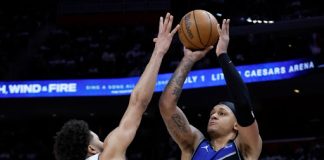 Orlando slavio protiv Detroita, San Antonio bolji od Portlanda na startu plej-ofa Košarkaši Orlanda slave pobedu protiv Detroita na startu plej-ofa