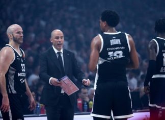 Partizan pao u Istanbulu: poraz Efesa posle produžetka Košarkaši Partizana u duelu protiv Efesa u Istanbulu