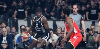 Partizan savladao Zvezdu u poslednjem kolu Top 8 ABA lige Košarkaši Partizana slave pobedu nad Crvenom zvezdom 81:74 u ABA ligi