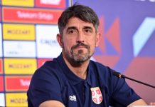 Paunović: Kontinuitet u radu sa superligašima je ključan Veljko Paunović tokom razgovora o radu sa igračima iz Super lige