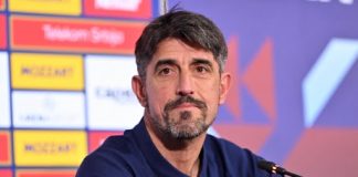 Paunović: Kontinuitet u radu sa superligašima je ključan Veljko Paunović tokom razgovora o radu sa igračima iz Super lige