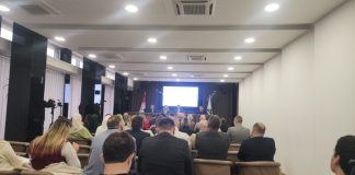 Plakete i povelje zaslužnima povodom Dana grada u Novom Pazaru Svečana sednica Skupštine grada Novi Pazar povodom Dana grada i 565. rođendana