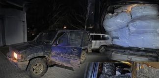 Policijska potjera kod Zvečana: Pazarci ostavili auto i pobjegli u mrak Policijska potjera i zaplijenjena roba nakon bijega osumnjičenih u planinskom području kod Zvečana