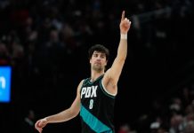 Portland i Šarlot do pobede u plej-inu NBA lige Košarkaši Portlanda slave pobedu u plej-inu NBA lige