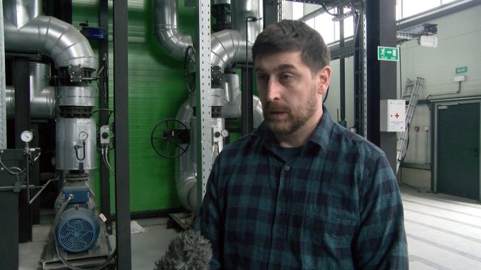 Zgrada u Novom Pazaru tokom grejne sezone i najava njenog završetka