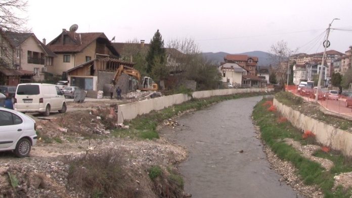 Radnici započinju probijanje koridora za buduću Kejsku ulicu duž reke Jošanice u Novom Pazaru