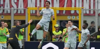 Udineze ubedljiv protiv Milana u gostima Fudbaleri Udinezea slave pobedu nad Milanom 3:0 u gostima