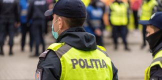 Zaplenjeno 5.000 kg kokaina: uhapšena trojica Srba i državljanin BiH Policija tokom akcije zaplenila više od 5.000 kilograma kokaina u Španiji