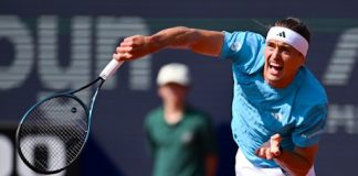 Zverev izborio polufinale turnira u Minhenu Aleksandar Zverev tokom meča na turniru u Minhenu