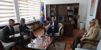 Atašei Ambasade Nemačke posetili Skupštinu grada Novog Pazara Atašei Ambasade Nemačke u razgovoru sa čelnicima Skupštine grada Novog Pazara