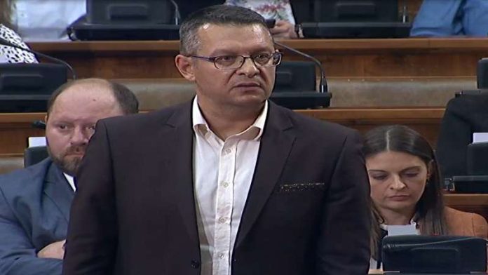 Dr Muamer Bačevac u Narodnoj skupštini Srbije