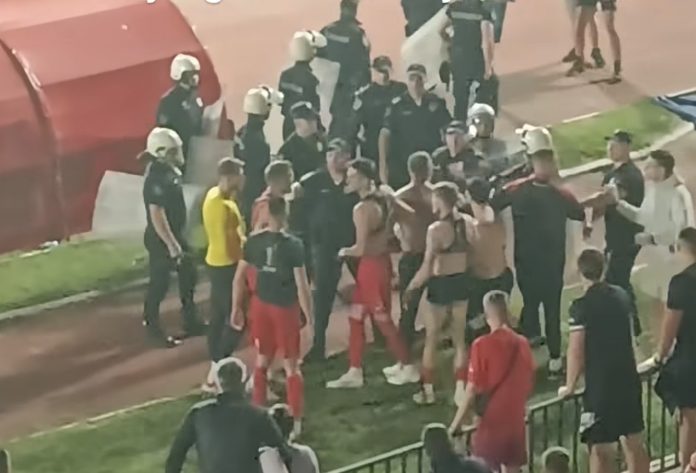 Huligani napali igrače Radničkog posle remija sa Javorom