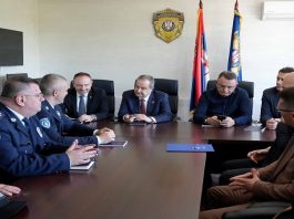 Ivica Dačić tokom obilaska policijske i vatrogasno-spasilačke jedinice u Novom Pazaru