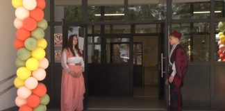Dan otvorenih vrata za buduće prvake u OŠ „Desanka Maksimović“ Budući prvaci na Dan otvorenih vrata u OŠ „Desanka Maksimović“ u Novom Pazaru