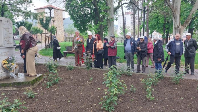 Polaganje venaca povodom Dana pobede nad fašizmom u Novom Pazaru