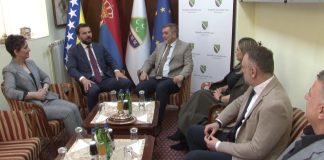 Ilidža i Bošnjačko nacionalno vijeće dogovorili formalizaciju saradnje Načelnik Opštine Ilidža Nermin Muzur u razgovoru sa rukovodstvom Bošnjačkog nacionalnog vijeća