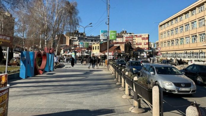 Đorđe Milićević potpisuje ugovor za letnje kampove u Novom Pazaru