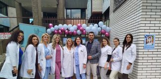 Nedjelja oralnog zdravlja: Štand ispred Doma zdravlja za svu djecu Djeca na štandu povodom Nedjelje oralnog zdravlja ispred Doma zdravlja