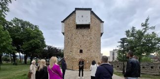 Prosvetni radnici i pedagozi iz regiona boravili u Novom Pazaru Učesnici edukacije prosvetnih radnika i pedagoga u Novom Pazaru