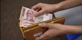 Rok za drugu ratu poreza na imovinu: 15. maj Građanin proverava rok za uplatu druge rate poreza na imovinu