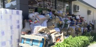 Sjenica zatrpana smećem: građani traže hitnu reakciju nadležnih Kontejneri prepuni smeća i razbacan otpad na ulicama Sjenice