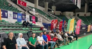 U16 košarkašice Novog Pazara stigle u Bursu: doček počasnog konzula Srbije U16 košarkašice Novog Pazara na dočeku u Bursi sa predstavnicima