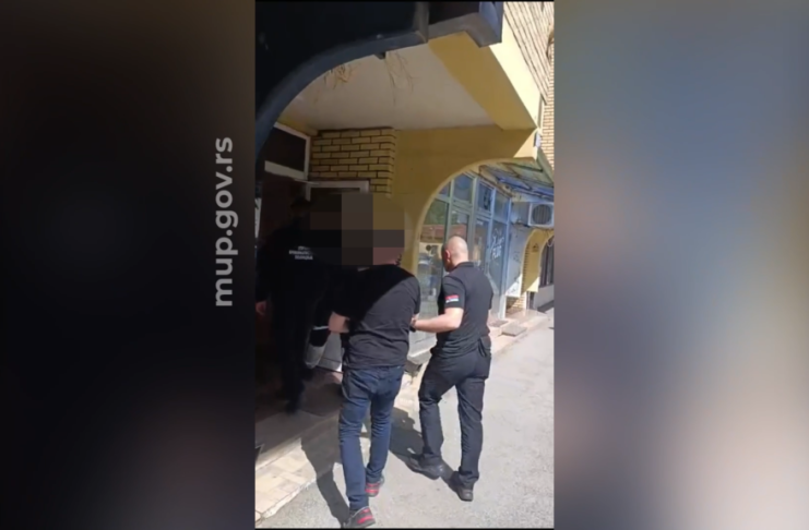 Policijska akcija i privođenje osumnjičenih zbog krijumčarenja robe preko granice