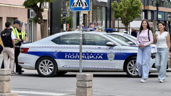 Policija sprovodi kontrole u centru Novog Pazara na električnim trotinetima i drugim lakim vozilima