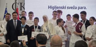Završen II Međunarodni Gastro Fest u Novom Pazaru: nagrade najboljima Dodela nagrada najboljim takmičarima na II Međunarodnom Gastro Festu u Novom Pazaru