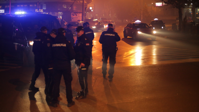 Policija i uviđaj nakon ubistva na Dobrinji u Sarajevu