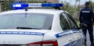 Brutalna tuča u Novom Pazaru: trojica mladića povređena, jedan prebačen u Kragujevac Ulica Ruđera Boškovića u Novom Pazaru nakon tuče