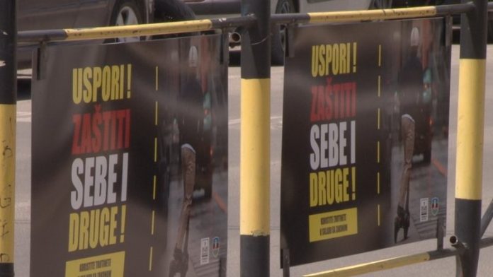 Bilbord kampanje bezbednosti saobraćaja Direkcije za izgradnju Novog Pazara