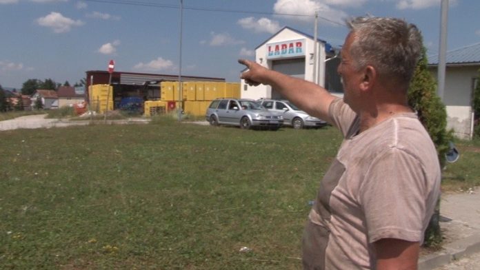 Meštani Prijepoljske ulice u Sjenici traže rešenje za probleme s vodosnabdevanjem