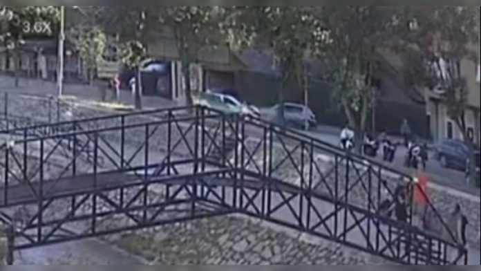 Motociklista nakon saobraćajne nezgode prebačen na dalje lečenje u Beograd