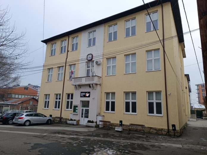 Nebojša Samčević imenovan za vršioca dužnosti direktora Ekonomsko-trgovinske škole u Novom Pazaru